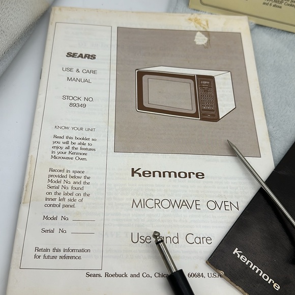 Sears Kenmore Vintage Microwave Oven Paperback Cookbook & Manual Use & Care - Picture 2 of 7